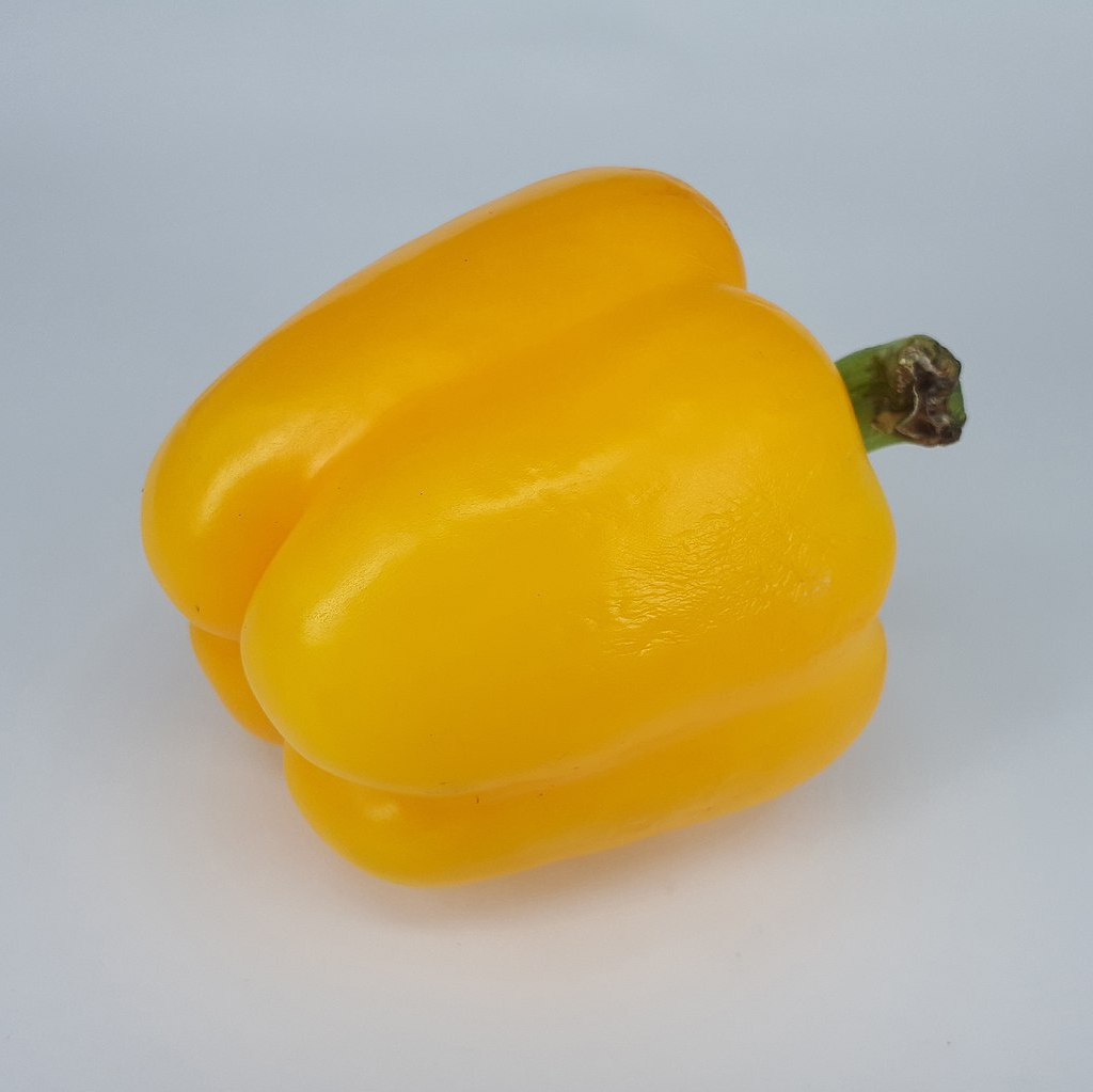 1278px-Yellow_bell_pepper_2017_A2-resized.jpg