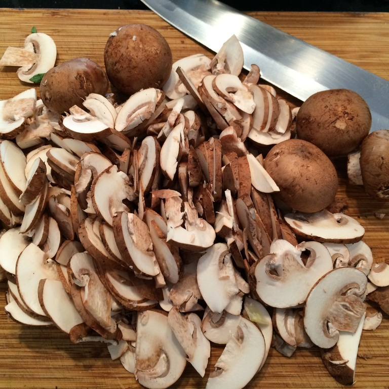 food-cooking-produce-mushroom-chef-mushrooms-620266-pxhere.com-resized.jpg